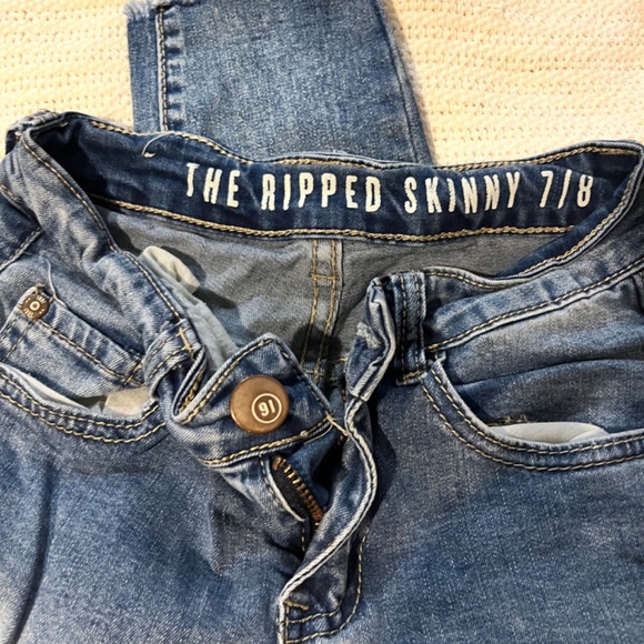 Jeans - Picture 2 of 3